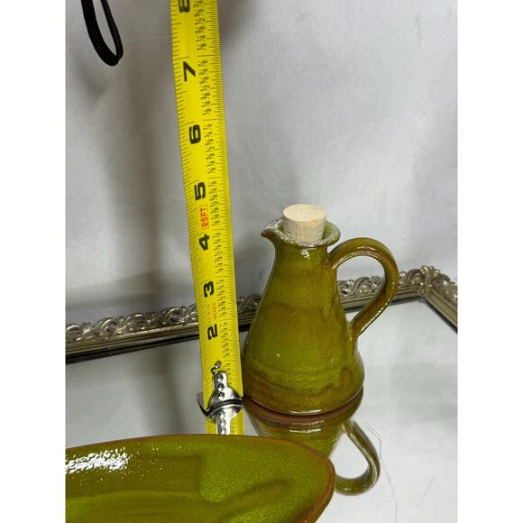 Small green terracotta pitcher with a cork to serve raki in the mountains - Picture 8 of 10